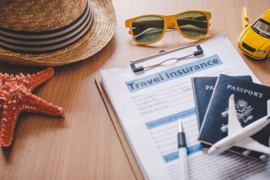 SafetyWing vs World Nomads - Which is the Best Travel Insurance for your Next Adventure